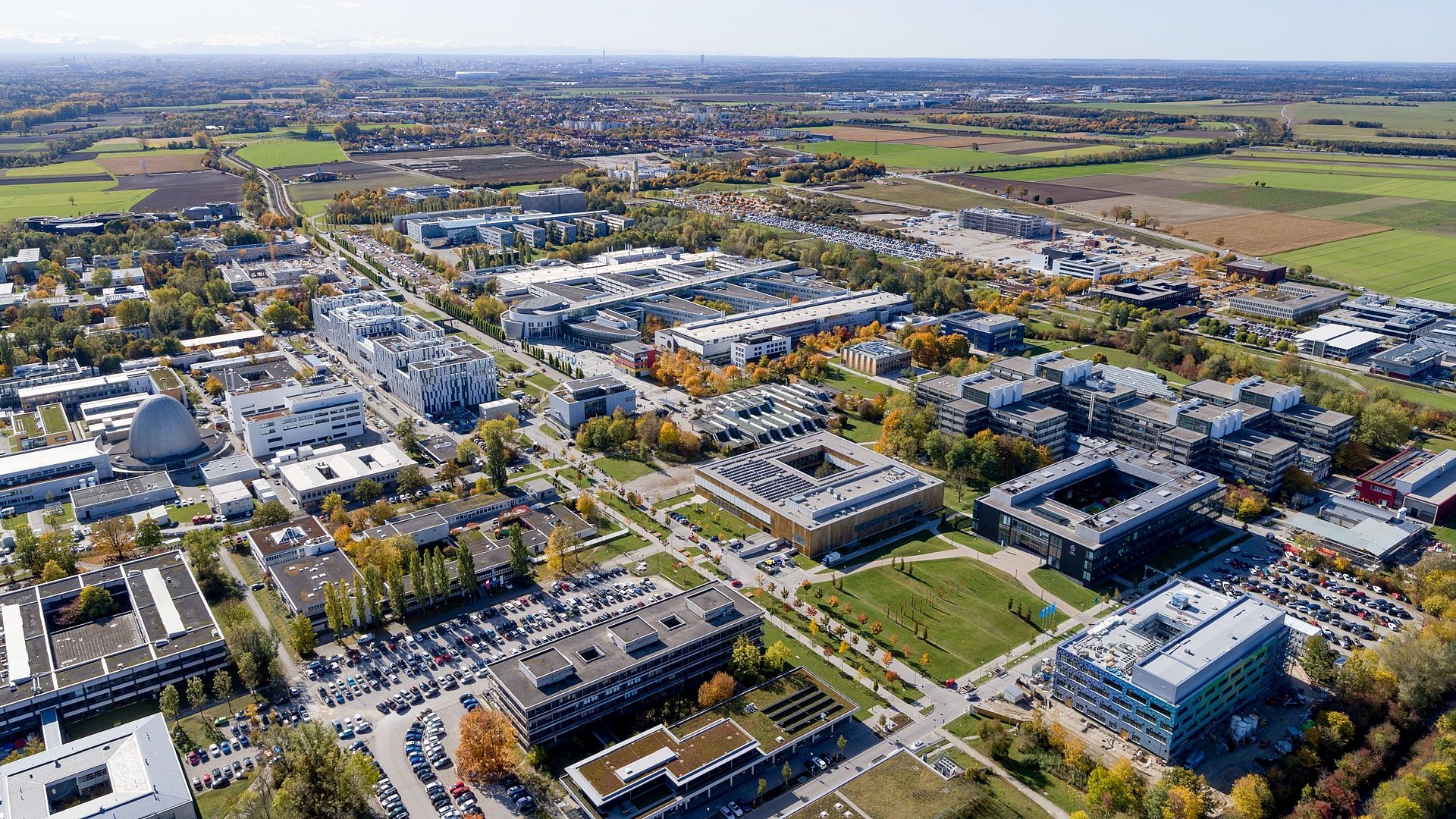 Aerial view of the Garching research campus in 2021.
