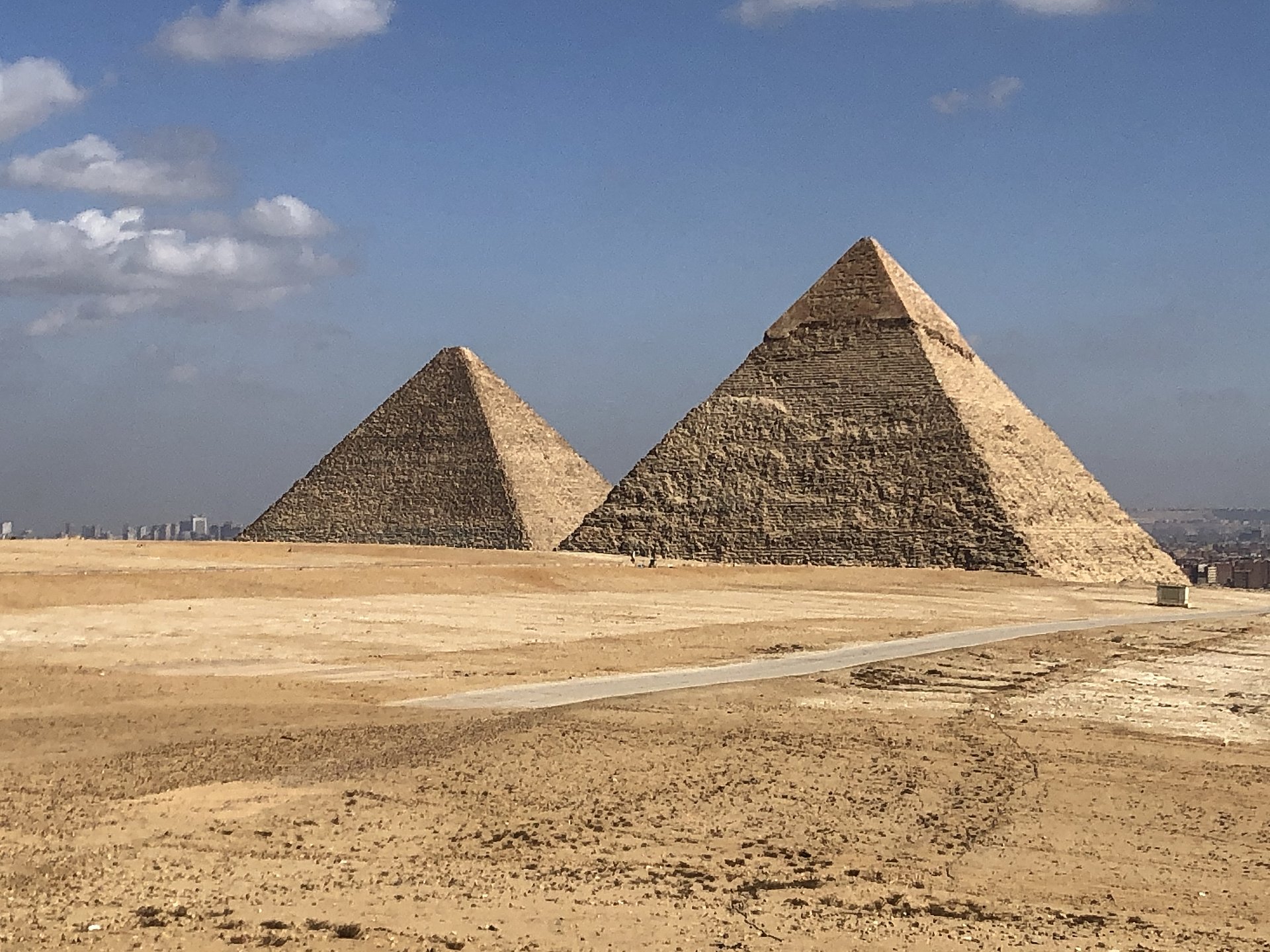 Pyramiden vor den Toren von Kairo