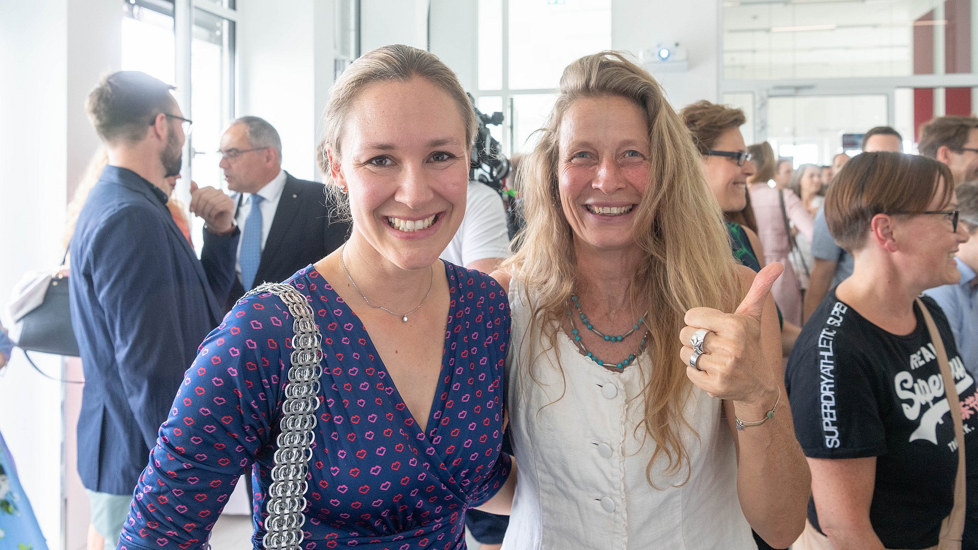 Prof. Claudia Peus, Senior Vice President Talent Management and Diversity, and Dr. Eva Sandmann, TUM's Gender Equality Officer. 