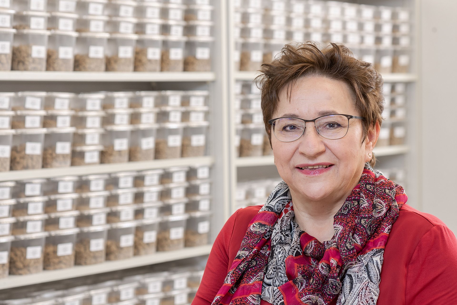 Ingrid Kögel-Knabner hat für ihre Erforschung von Böden den Deutschen Umweltpreis erhalten. 