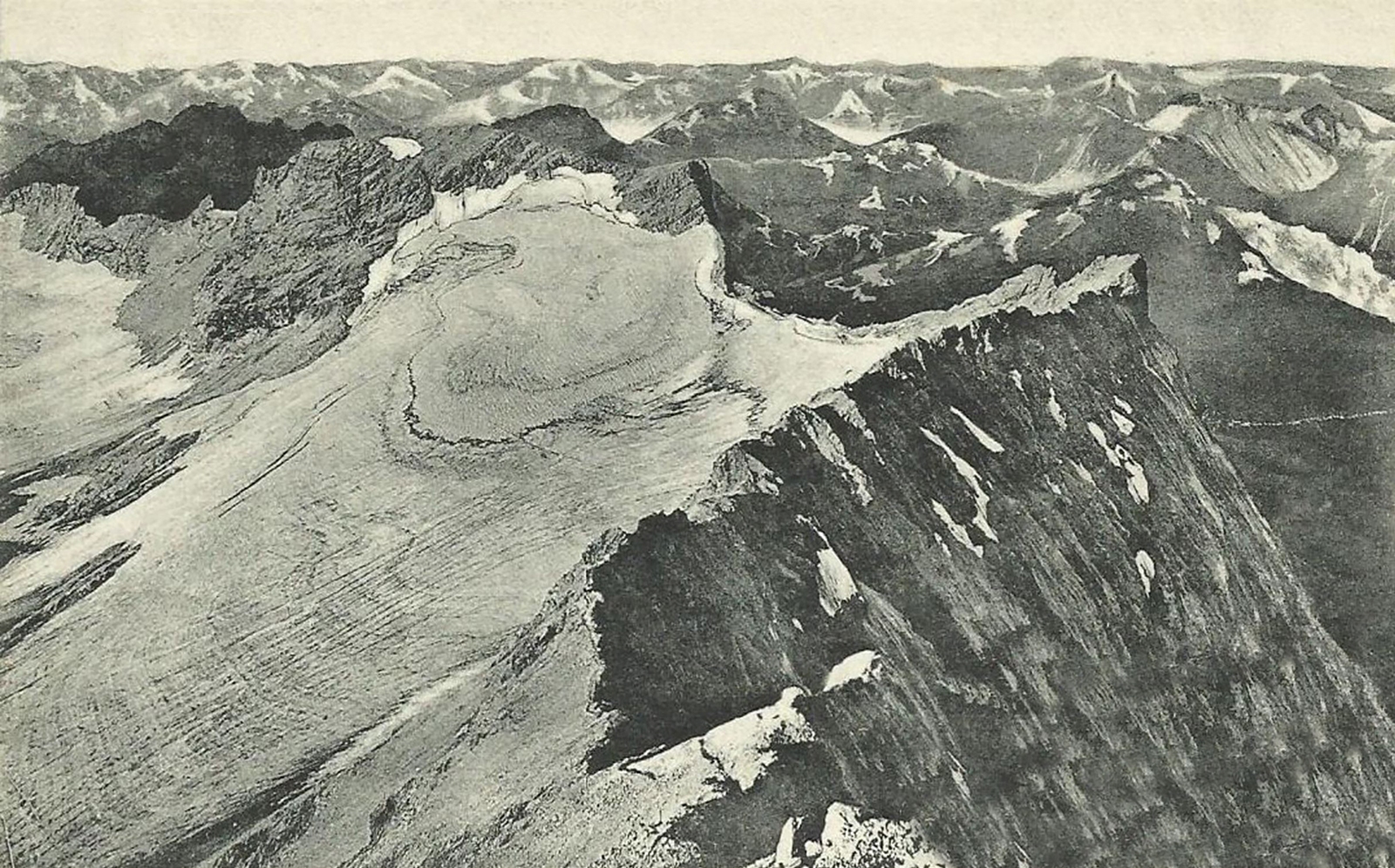 Der nördliche Schneeferner-Gletscher um 1900.