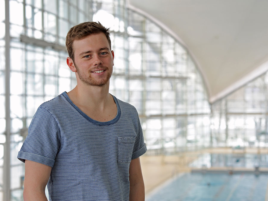 Startet bei den Olympischen Spielen in Rio: Schwimmer Florian Vogel studiert an der TUM Bauingenieurwesen. (Foto: Maren Willkomm)