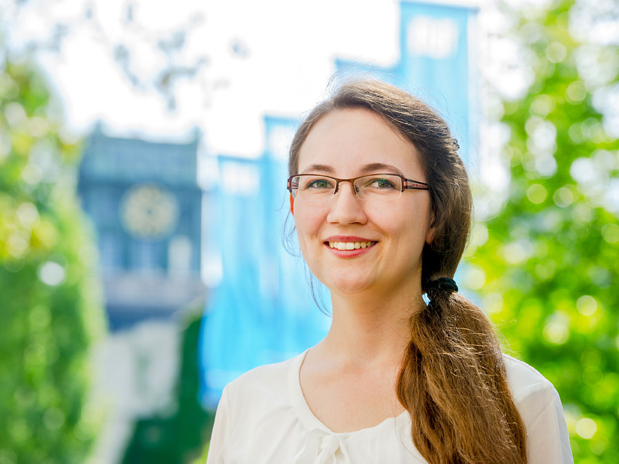 “The semester ticket will be continued – at least for the time being!” Nora Pohle of the TU München is relieved. (Photo: Andreas Heddergott)