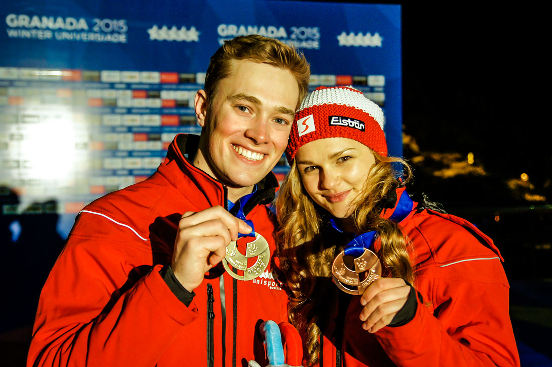 Victory in Spain: TUM student Fabian Braitsch wins gold in the “Slopestyle”-contest at the Winter Universiade (here with Stefanie Mössler). (Photo: Tanja Swietli, Unisport Austria)