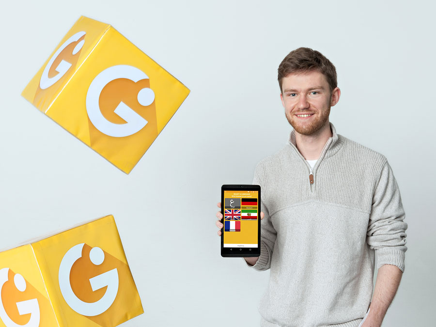 App “Integreat” for refugees in Germany: It was developed by TUM student Martin Schrimpf and a group of fellow students. (Photo: Uli Benz)