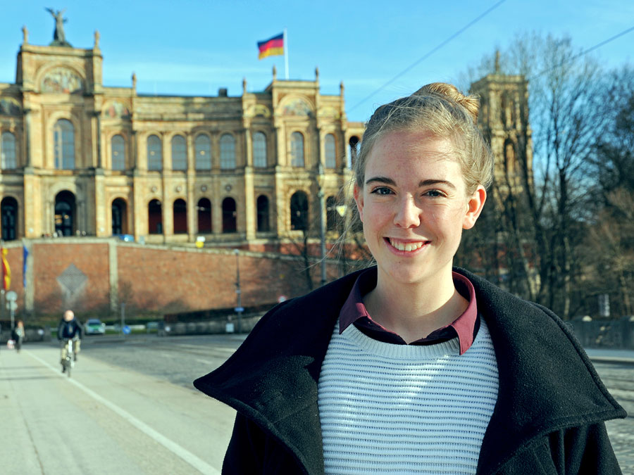 An overall “Abitur”-grade of 1.0: TUM student Annika Möslein was granted a scholarship from the Maximilianeum Foundation. (Photo: Maren Willkomm)