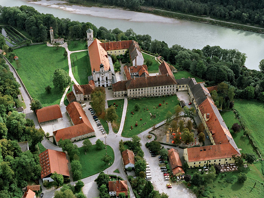 Das Kloster Raitenhaslach an der Salzach wird neuer Akademiestandort der TUM - Bild: Wolfgang Hopfgartner / Stadt Burghausen