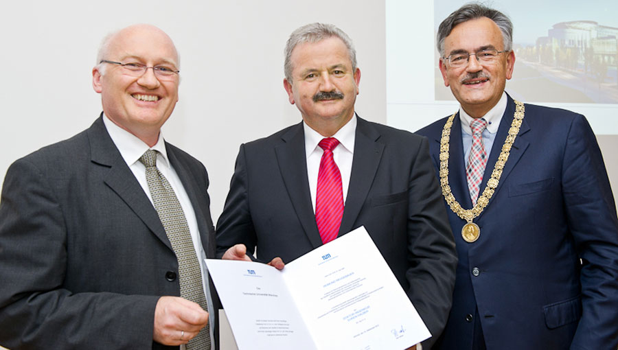 Prof. Klaus Bengler, Prof. Reimund Neugebauer und Prof. Wolfgang A. Herrmann. (Bild: A. Heddergott / TUM)
