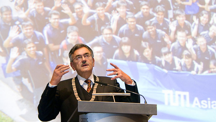 Präsident Wolfgang A. Herrmann blickte beim Dies academicus auf das vergangene Jahr zurück. (Bild: A. Eckert / TUM)