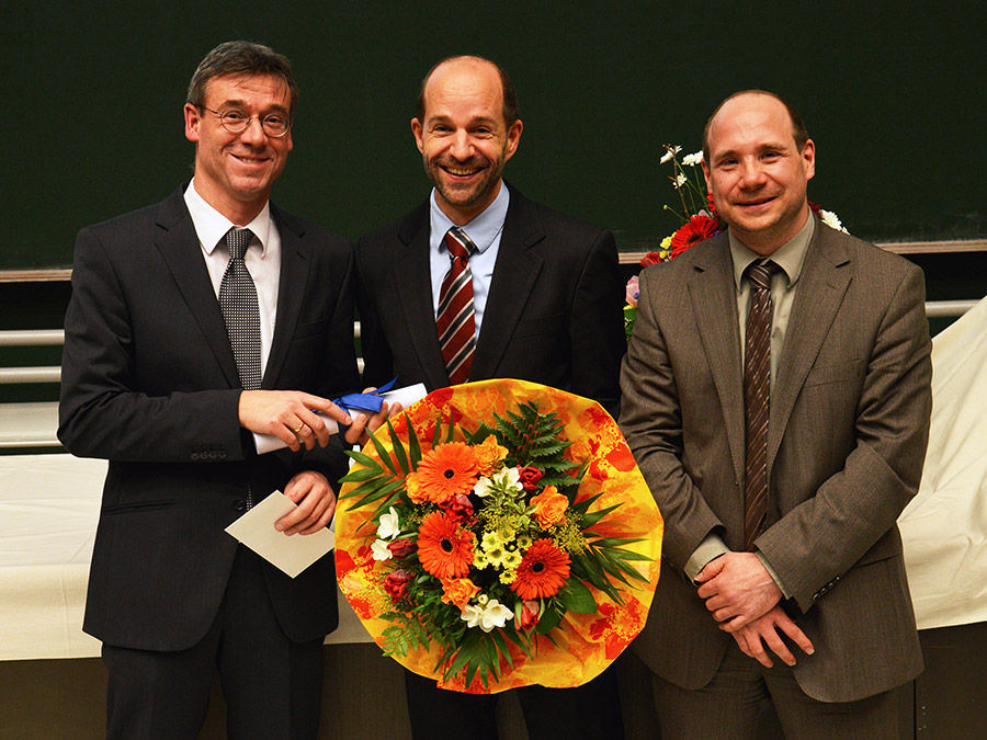 Prof. Kai-Olaf Hinrichsen, Prof. Christian Hertweck, Prof. Michael Groll – Bild: Andreas Battenberg / TUM