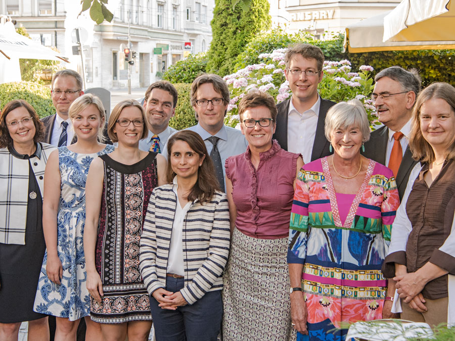 A section of the department team with TUM President Herrmann and members of the Bavarian parliament