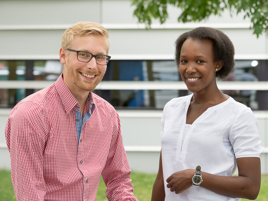 Stephan Wolf helps "his" scholarship recipient Anne Nyokabi with advice on studies and career.