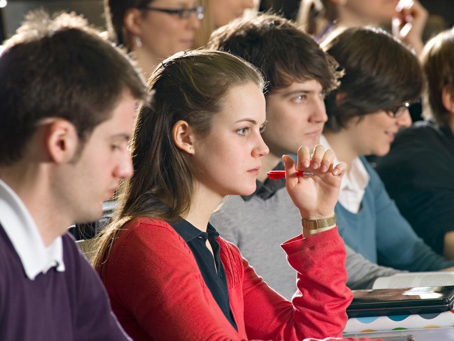 Studierende in einer Vorlesung an der TUM.