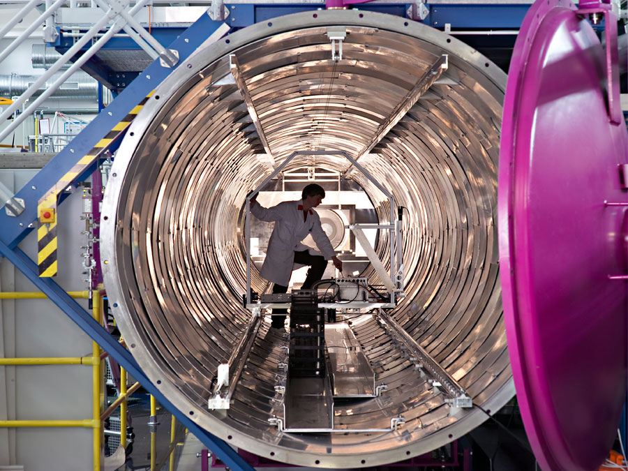The new rankings show the research strength of TUM. (Image: A. Eckert / TUM) Lab at TUM