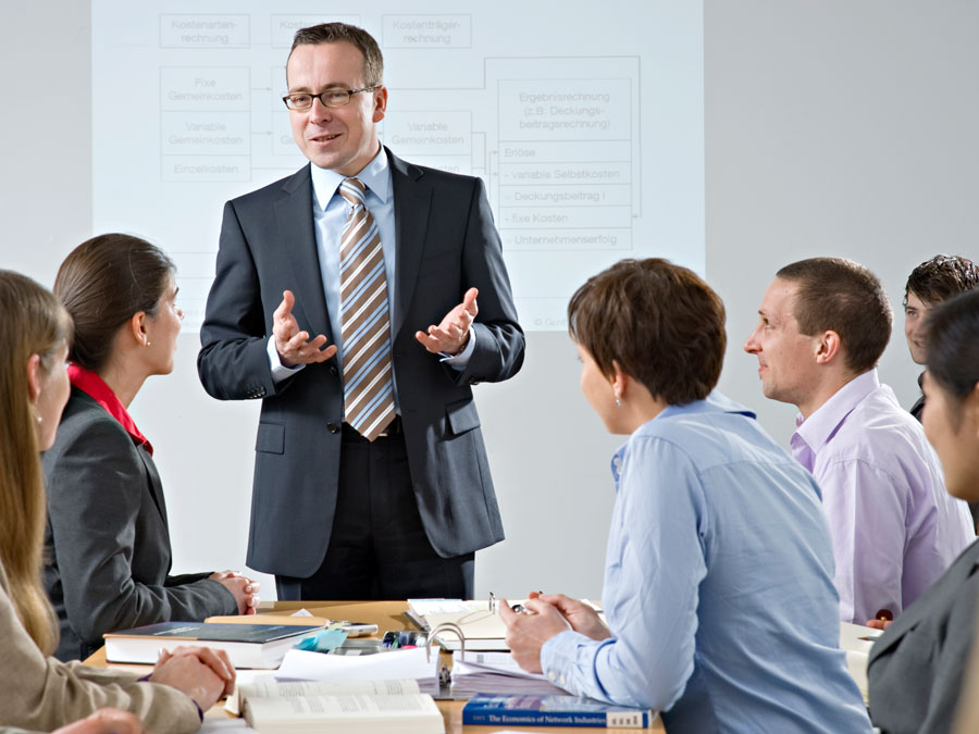 Prof. Gunther Friedl, Dean of the TUM School of Management. (Image: A. Heddergott / TUM)