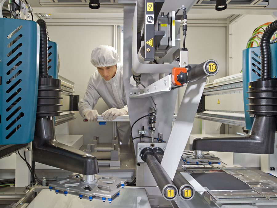 Research production line for battery cells at the Institute for Machine Tools and Industrial Management.