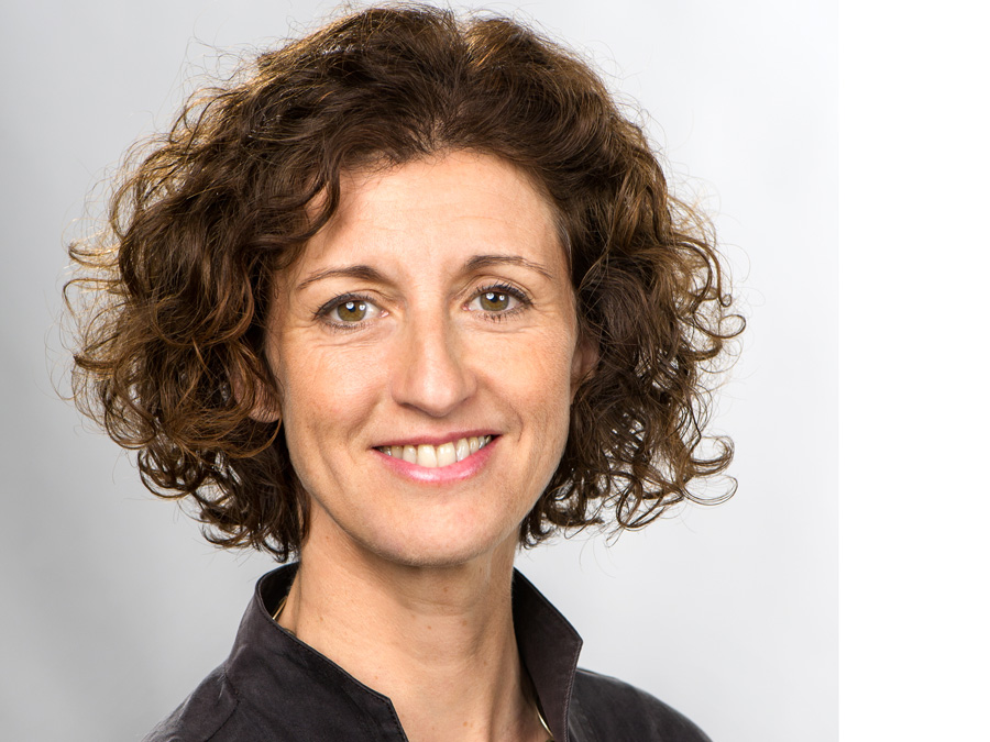 Prof. Regine Keller, Inhaberin des TUM-Lehrstuhls für Landschaftsarchitektur und öffentlichen Raum. (Foto: Astrid Eckert / TUM) Prof. Regine Keller, Inhaberin des TUM-Lehrstuhls für Landschaftsarchitektur und öffentlichen Raum. (Foto: Astrid Eckert / TUM)