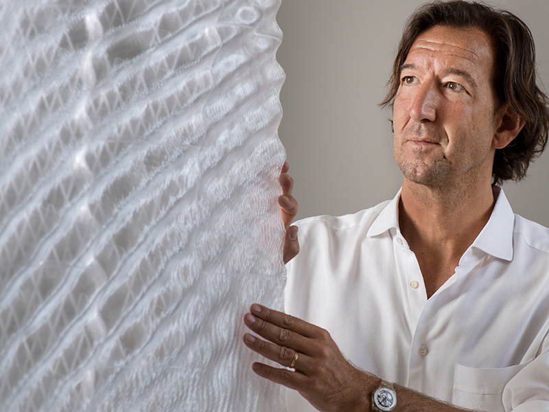 Dipl.-Ing. Moritz Mungenast and his team have developed multifunctional and translucent facade elements that can be produced with a 3D printer. (Image: Andreas Heddergott / TUM) Dipl.-Ing. Moritz Mungenast and his team have developed multifunctional and translucent facade elements that can be produced with a 3D printer.