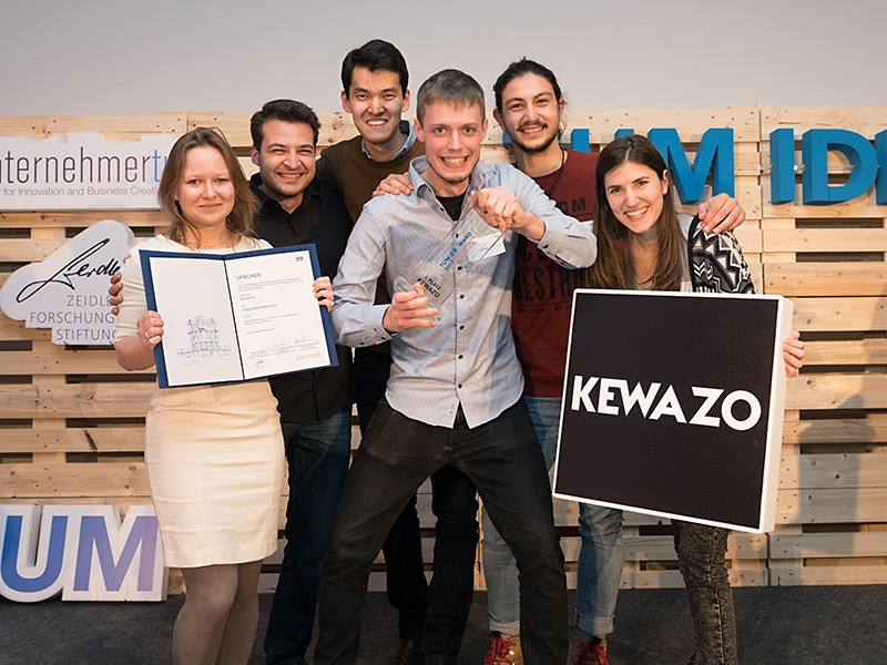 The winners of the IdeAward 2018: Team KEWAZO (Picture: Uli Benz / TUM)