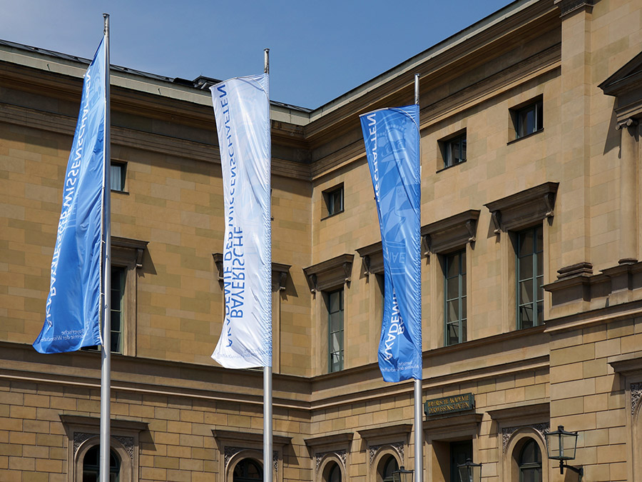 Transzendente Technologie? Soziologen und Politikwissenschaftler diskutieren über die gesellschaftlichen Folgen der Digitalisierung – Bild: BAdW Gebäude der Bayerischen Akademie der Wissenschaften – Bild: BAdW