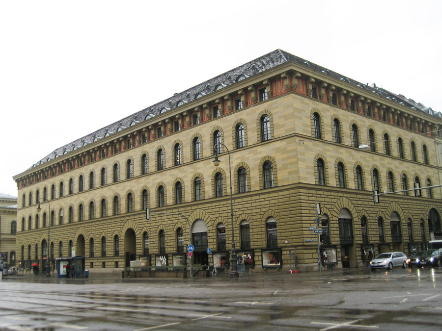 Die Hochschule für Politik München in der Ludwigstraße. (Foto: TUM)