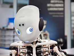 Roboter Roboy des Artificial- Intelligence- Lab der Universität Zürich.