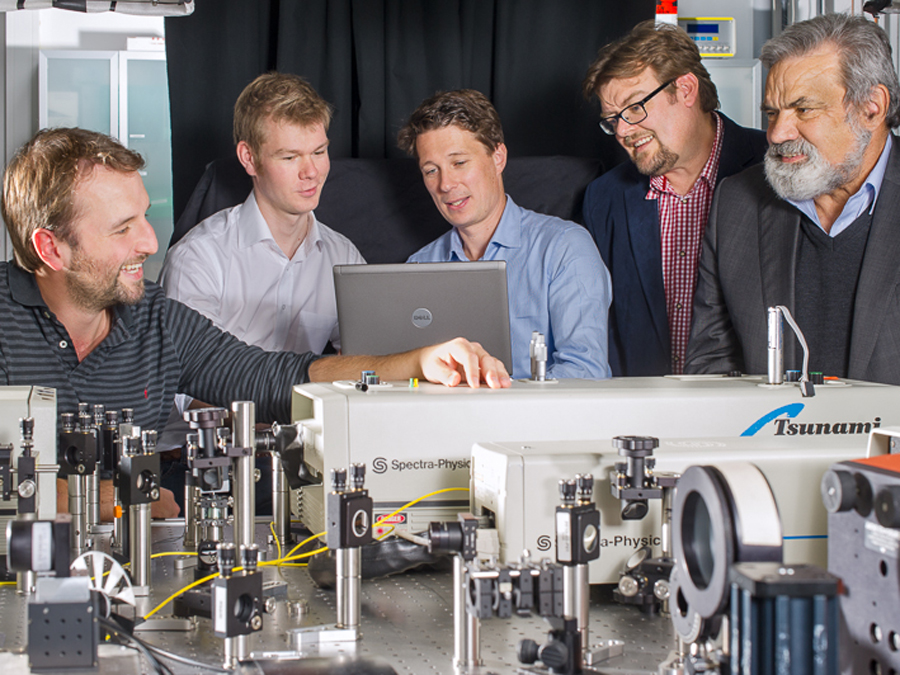 Nanowire laser researchers in the laboratory