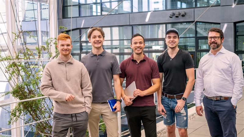 The founding team of the startup OneTutor.