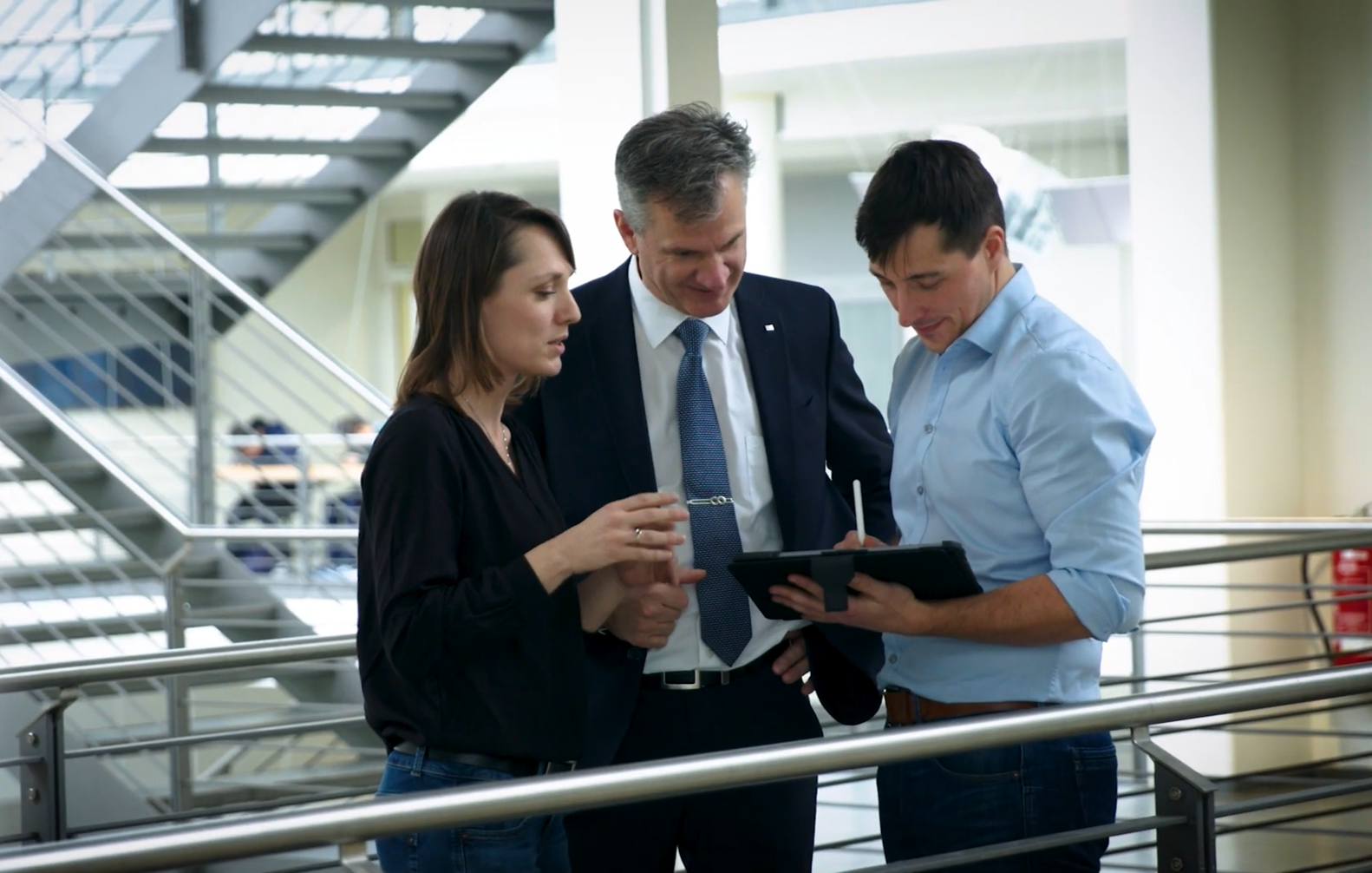 Dr. Alexandra Strasser, Prof. Karsten Stahl und Rudolf Motzet