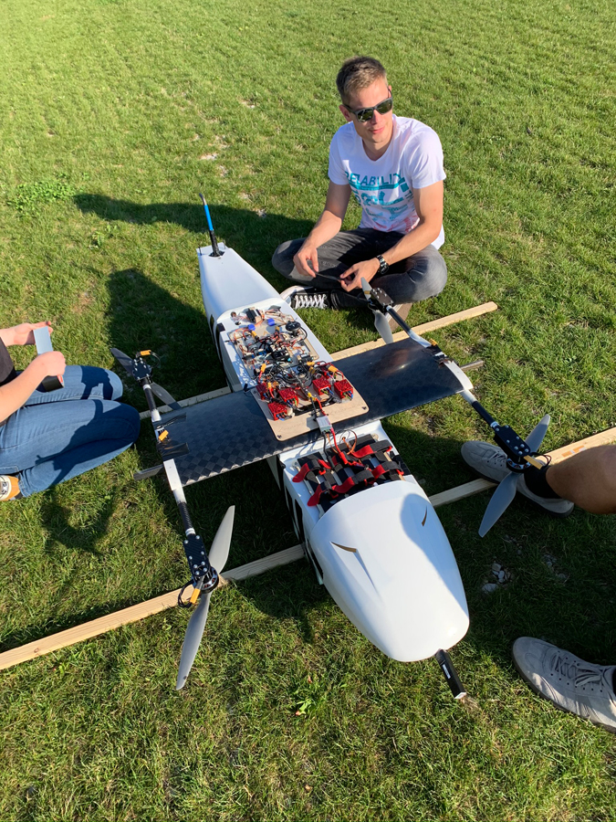 Christopher Mühlbach with flight test frame