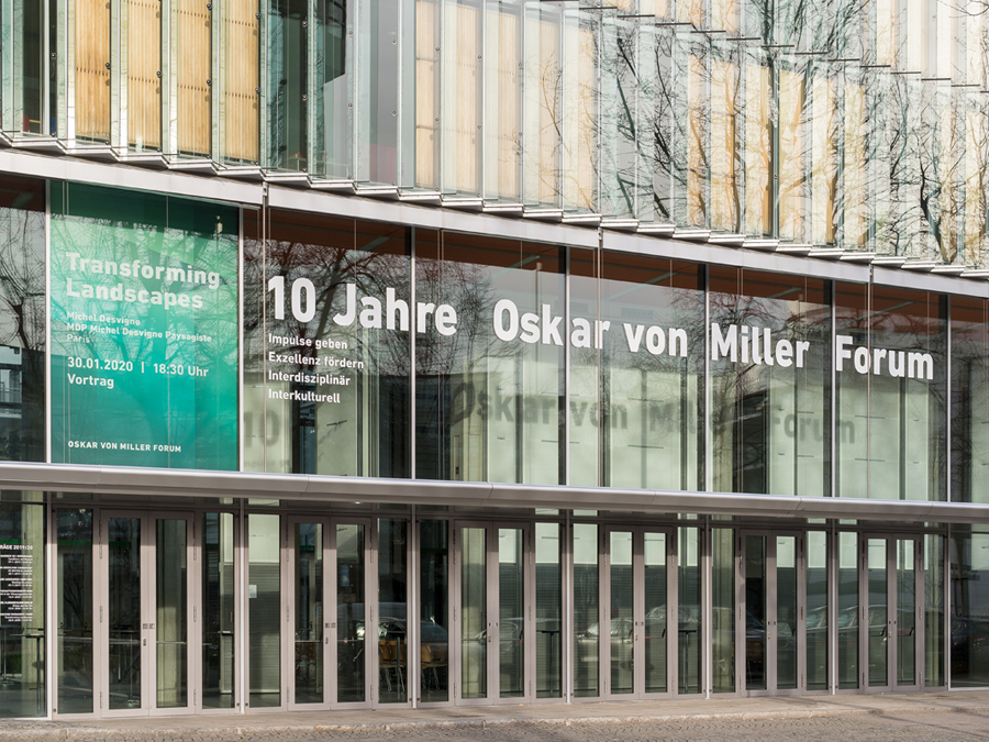  Oskar von Miller Forum facade