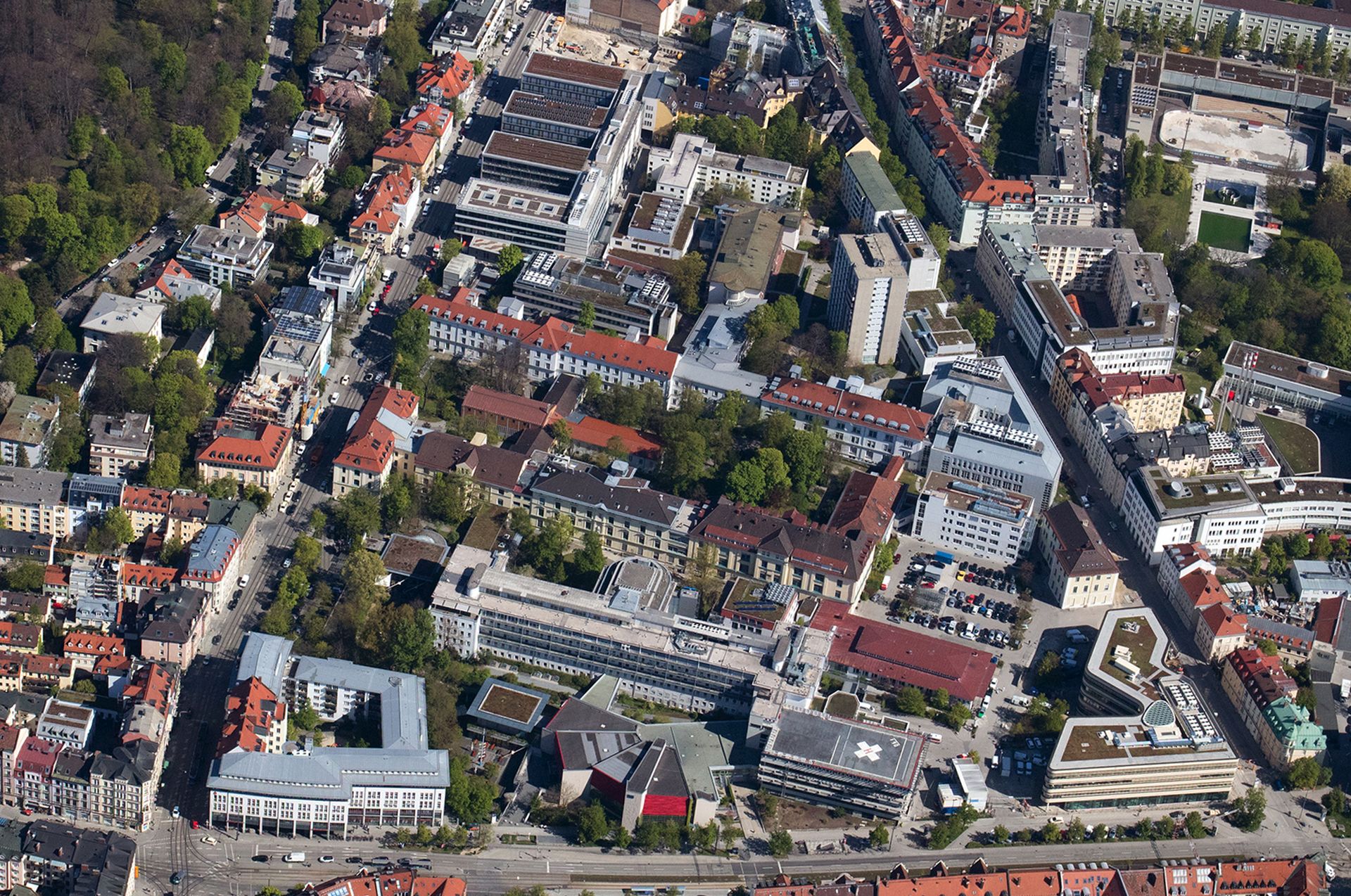 Aerial view of the hospital campus of Klinikum rechts der Isar in 2017